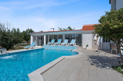 Photo 22 - Beautiful Holiday Home in Neoric With Private Pool