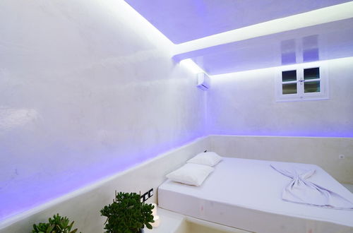 Photo 4 - Mykonos 52m² Luxury Apartment Sea side Ornos