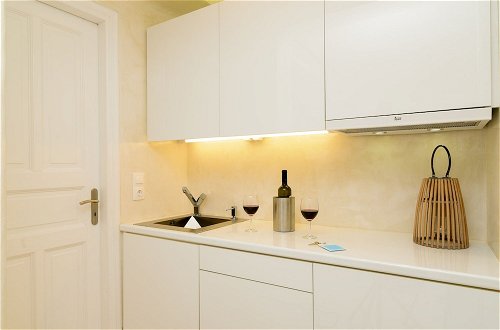 Photo 33 - Mykonos 52m² Luxury Apartment Sea side Ornos
