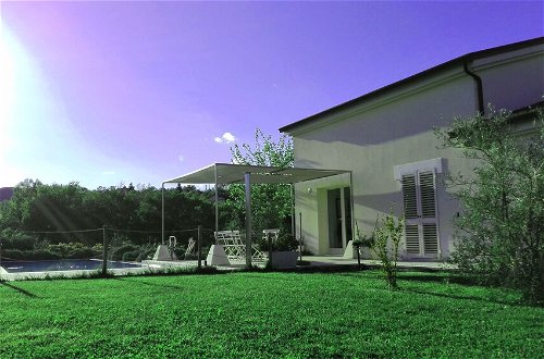 Photo 26 - Hillside Villa With Swimming Pool and Jacuzzi - Frasassi Caves