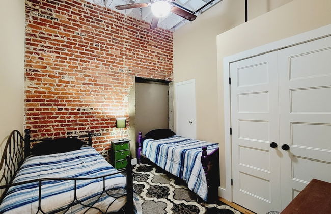 Geneva's Place LLC - Photo 12