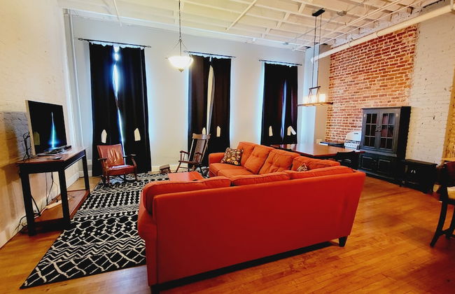 Geneva's Place LLC - Photo 10