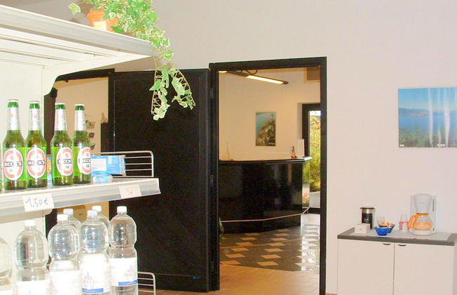 Apartment in Residence on Lake Maggiore near Beach - Foto 11