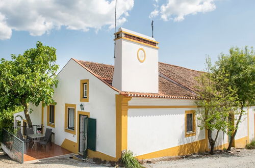 Photo 27 - Idyllic Farmhouse in Montemor-o-novo With Pool