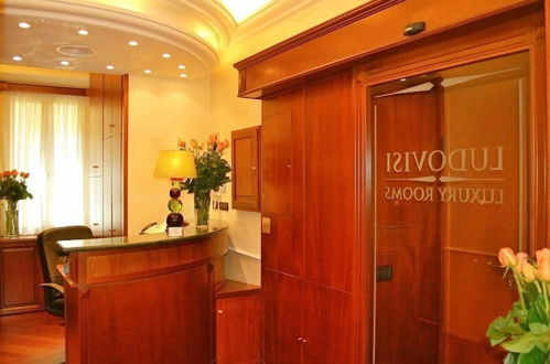 Photo 2 - Ludovisi Luxury Rooms