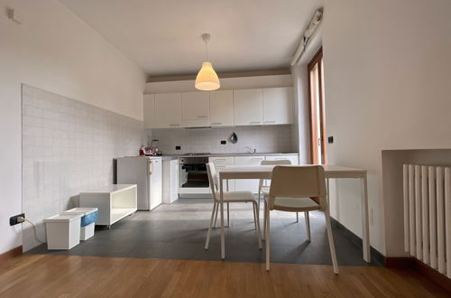 Foto 4 - Modern Apartment, Private Garden, 25km From Milan