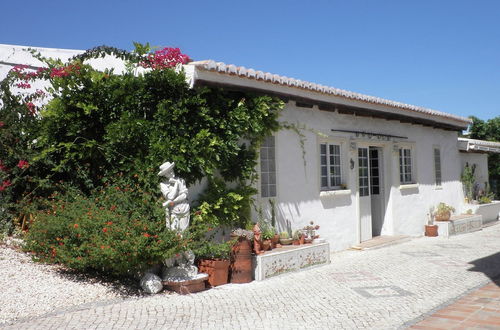 Photo 37 - Gorgeous Holiday Home With Swimming Pool