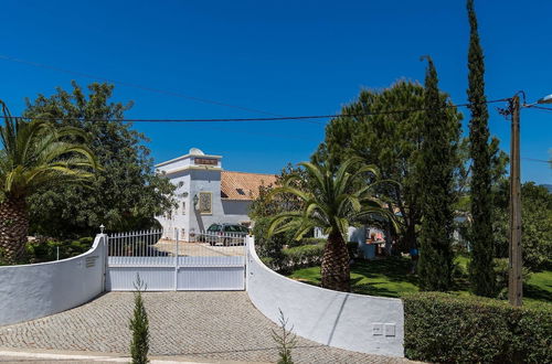 Photo 30 - Gorgeous Holiday Home With Swimming Pool