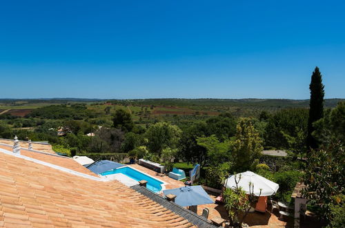 Photo 37 - Gorgeous Holiday Home With Swimming Pool