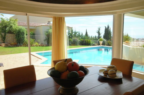 Photo 17 - Lavish Villa With Private Swimming Pool