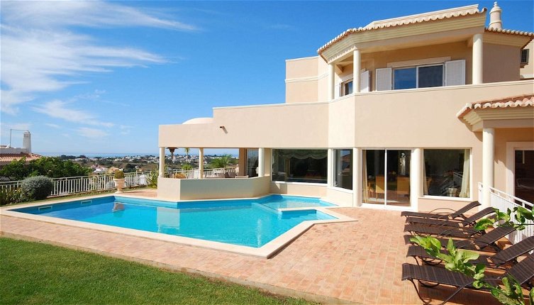 Photo 1 - Lavish Villa With Private Swimming Pool