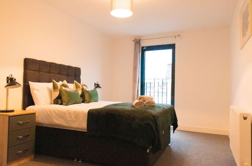 Photo 4 - Livestay-modern 2 Bed Apartment Close to Heathrow