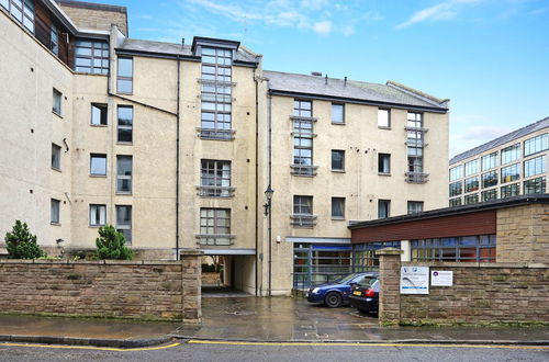 Photo 25 - JOIVY Apartment Near The Royal Mile With Parking