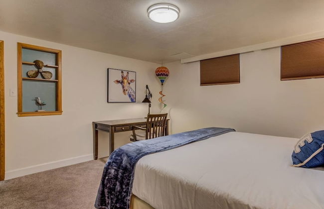 5BR Mnt Viewsdowntown Luxuryfirepit & RV Parking - Foto 13