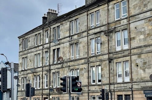 Photo 8 - 1-bed Apartment Next to Paisley Gilmour Station