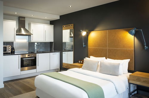 Photo 1 - Aparthotel Adagio London Brentford