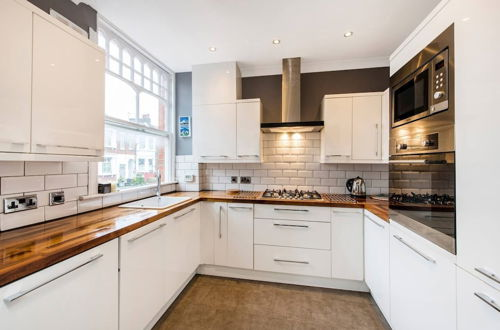 Foto 10 - Bright, Stylish 3bed Flat in West Hampstead