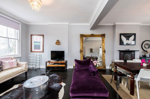 Photo 20 - Bright, Stylish 3bed Flat in West Hampstead