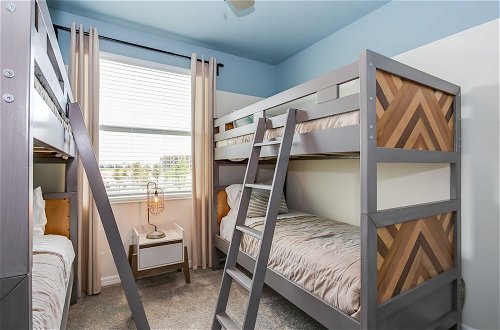 Photo 7 - 3 Bedroom Condo @ Storey Lake