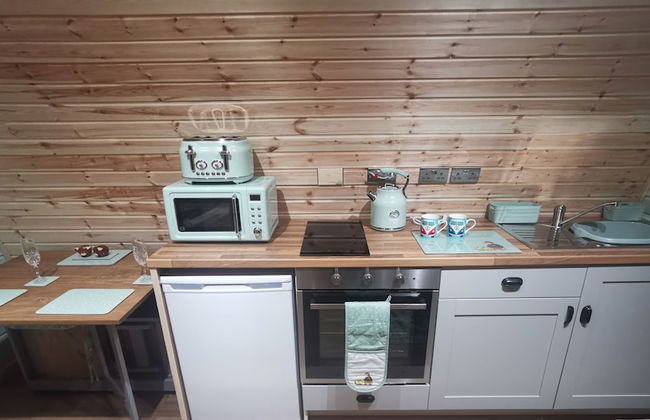 Cozy Cabin Retreat in Halkirk - Photo 6