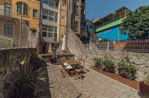 Photo 18 - Porto Modern Downtown Apartment B With Garden