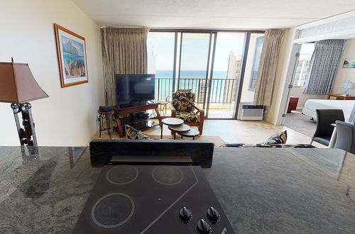 Foto 64 - Waikiki Banyan Condo Located One Block From Waikiki Beach! by Koko Resort Vacation Rentals