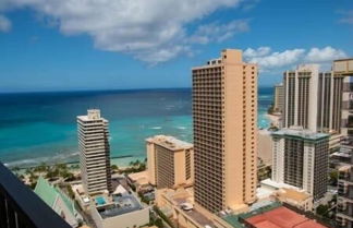 Foto 1 - Waikiki Banyan Condo Located One Block From Waikiki Beach! by Koko Resort Vacation Rentals