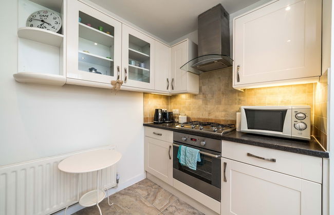 2 Bedroom Flat in Heart of Battersea near Station - Foto 11