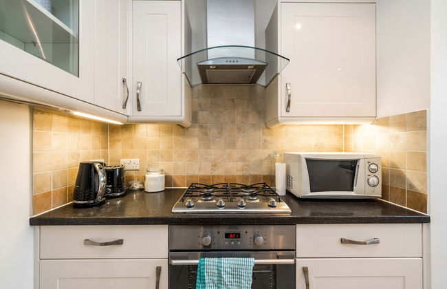 2 Bedroom Flat in Heart of Battersea near Station - Foto 10