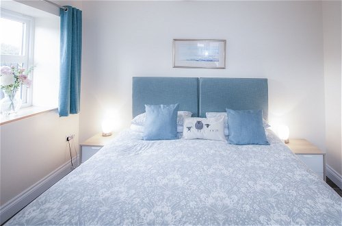 Photo 2 - The Chaffhouse - 4 Bedroom - Llangennith