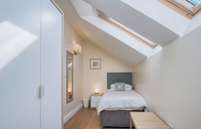 The Chaffhouse - 4 Bedroom - Llangennith - Photo 26