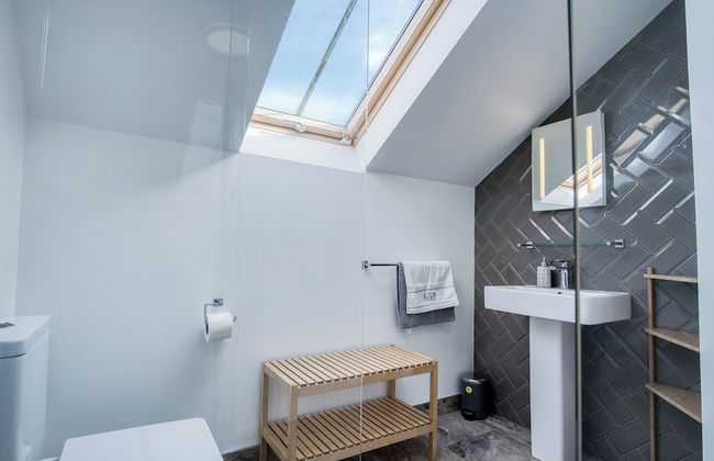 The Chaffhouse - 4 Bedroom - Llangennith - Photo 42
