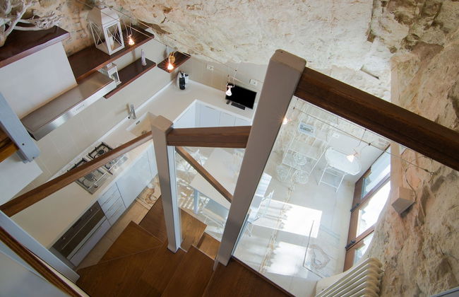 Romantic Medieval Escape - Photo 18