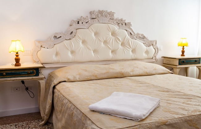 Prince Apartments - Photo 19