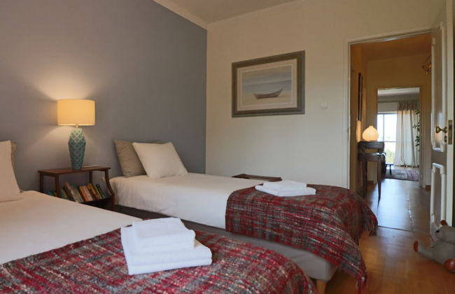 Cascais Estoril Apartment Near the Beach - Photo 12