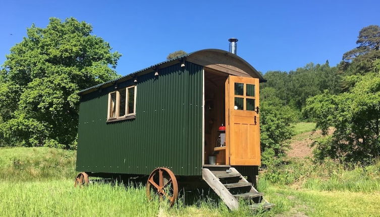 Photo 1 - Cosy Woodland off Grid Shepherds Hut - Rowan