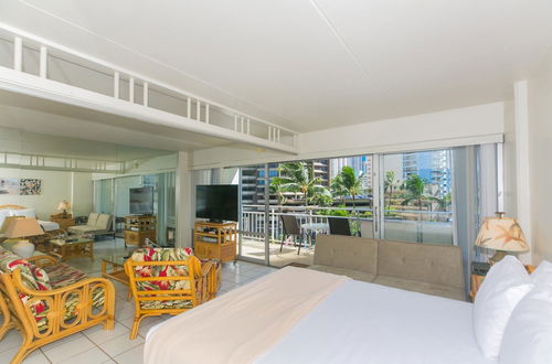 Photo 11 - Ilikai Tower 1 Bedroom City View Condos with Private Lanai & Free Wifi