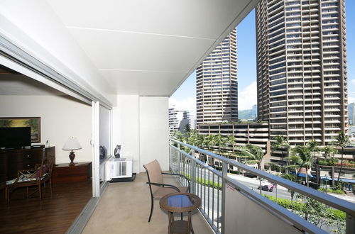 Photo 9 - Ilikai Tower 1 Bedroom City View Condos with Private Lanai & Free Wifi