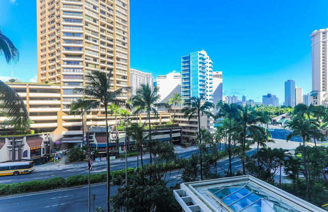 Ilikai Tower 1 Bedroom City View Condos with Private Lanai & Free Wifi! - Foto 75