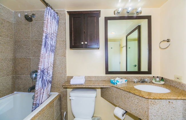 Ilikai Tower 1 Bedroom City View Condos with Private Lanai & Free Wifi! - Foto 27