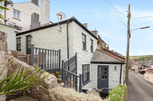 Photo 22 - Cosy Cornish Cottage By The Sea and Local Pub