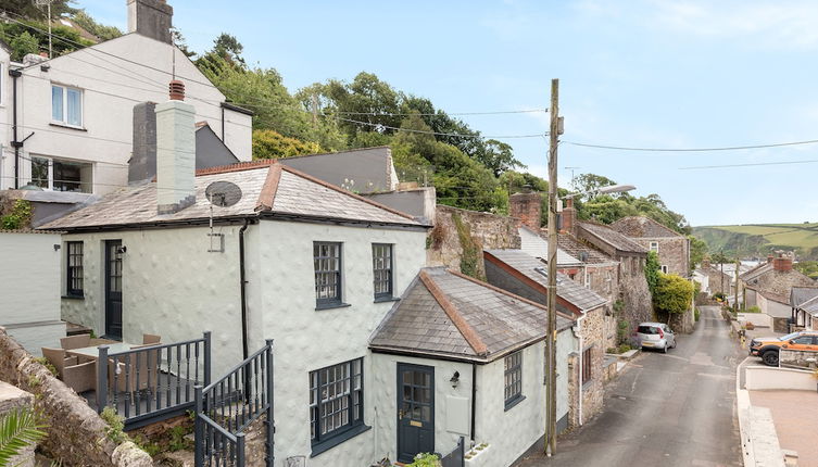 Photo 1 - Cosy Cornish Cottage By The Sea and Local Pub