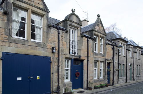 Photo 31 - Quiet Ground Floor Mews Flat and Parking