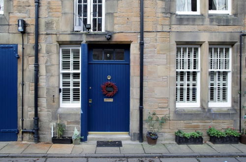 Photo 31 - Quiet Ground Floor Mews Flat and Parking