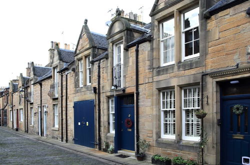 Photo 30 - Quiet Ground Floor Mews Flat and Parking