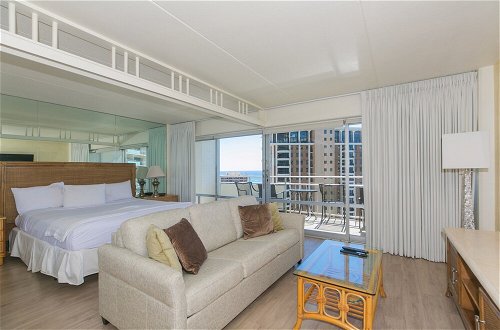 Foto 10 - Ilikai Tower One Bedroom Lagoon View Waikiki Condos With Lanai & Free Wifi