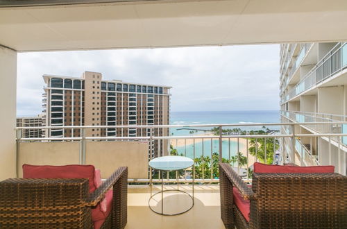 Foto 1 - Ilikai Tower One Bedroom Lagoon View Waikiki Condos With Lanai & Free Wifi