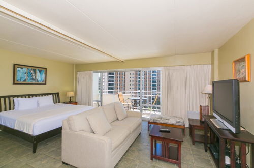 Foto 7 - Ilikai Tower One Bedroom Lagoon View Waikiki Condos With Lanai & Free Wifi