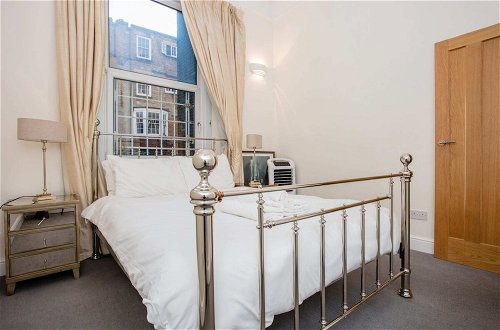 Foto 3 - Cozy 1 Bedroom Apartment near Harrods, Knightsbridge