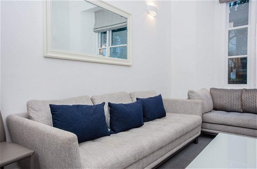Foto 12 - Cozy 1 Bedroom Apartment near Harrods, Knightsbridge